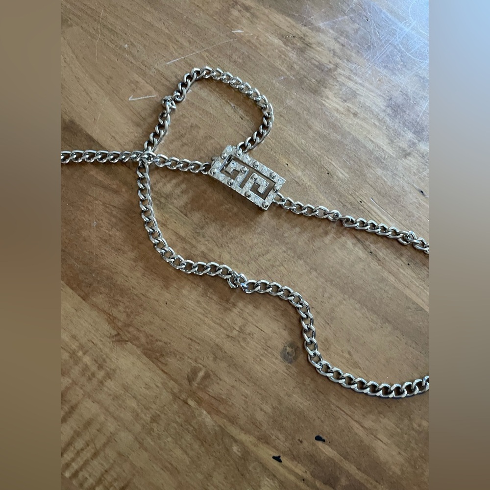 Vintage 1980’s Maika (signed)silver tone with rhinestones Necklace necklace belt